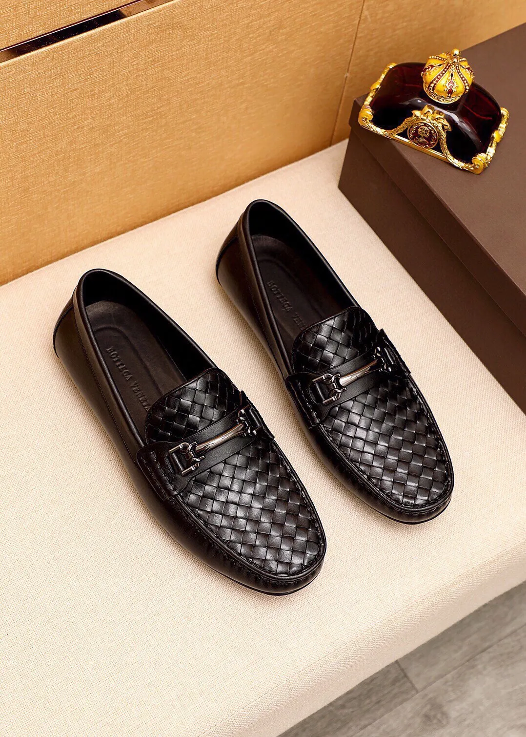 Men's shoes 💰: 500 💐BV men's slip-on shoes® [BOTTEGA VENETA] official website counter new model, one-to-one mold opening ⚠Italian calfskin ➕Hand-woven ➕Cow leather lining. Driving slip-ons, available at counters, sizes 38～44 (45🉑️customized)